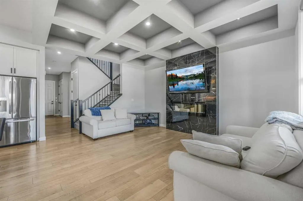 58 Creekside Avenue SW