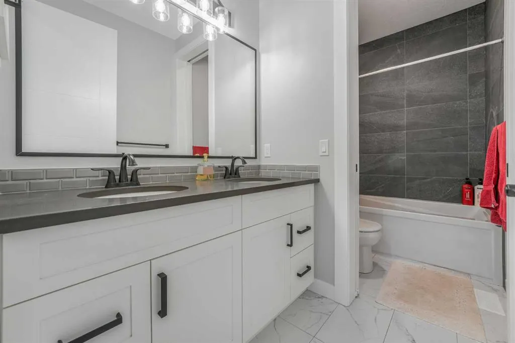 58 Creekside Avenue SW