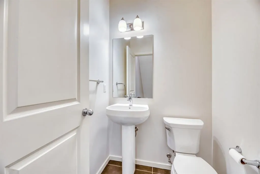 94 Legacy Boulevard SE