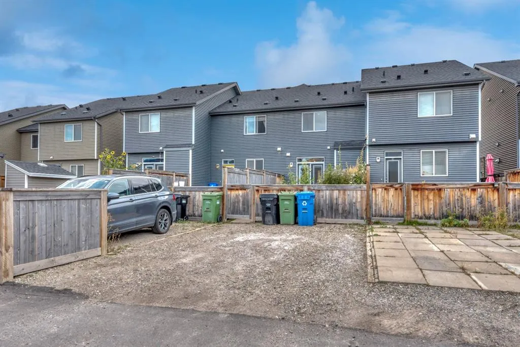 94 Legacy Boulevard SE