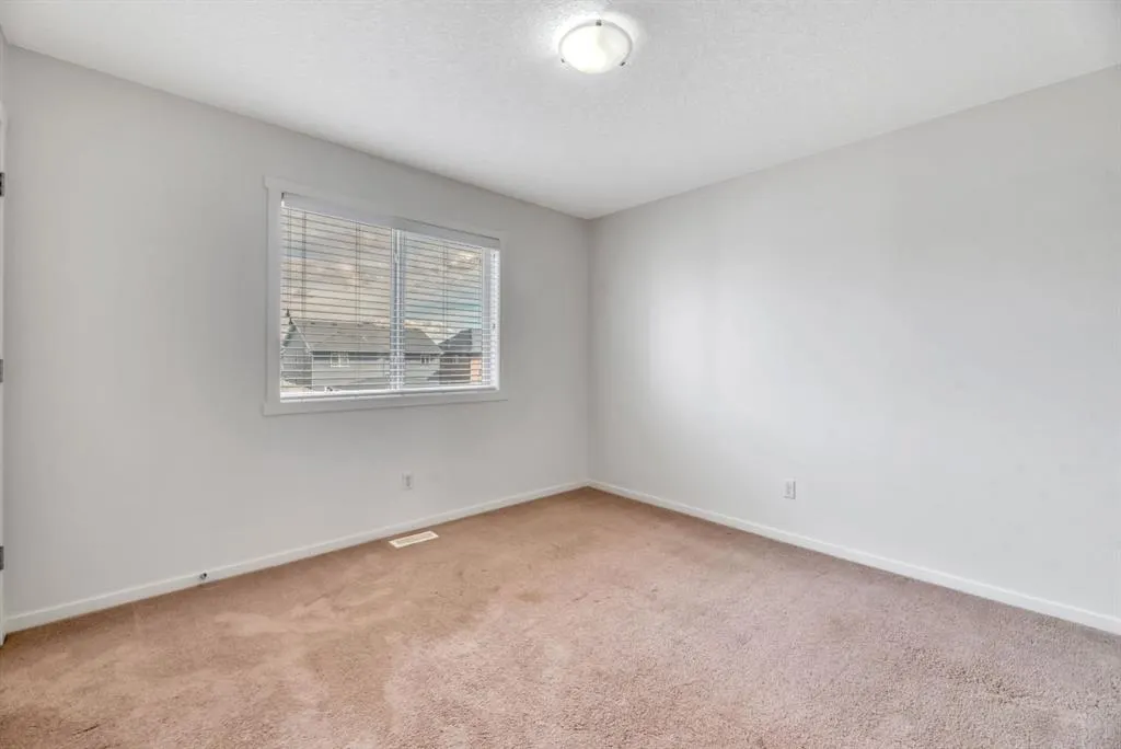 94 Legacy Boulevard SE