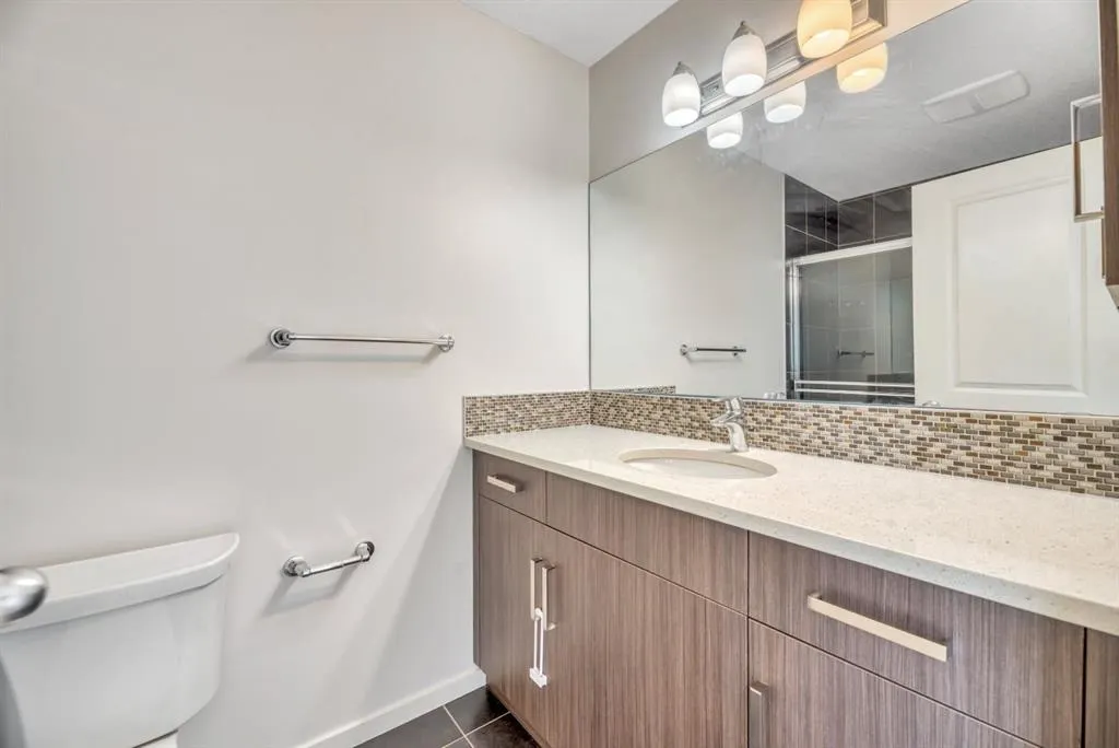 94 Legacy Boulevard SE