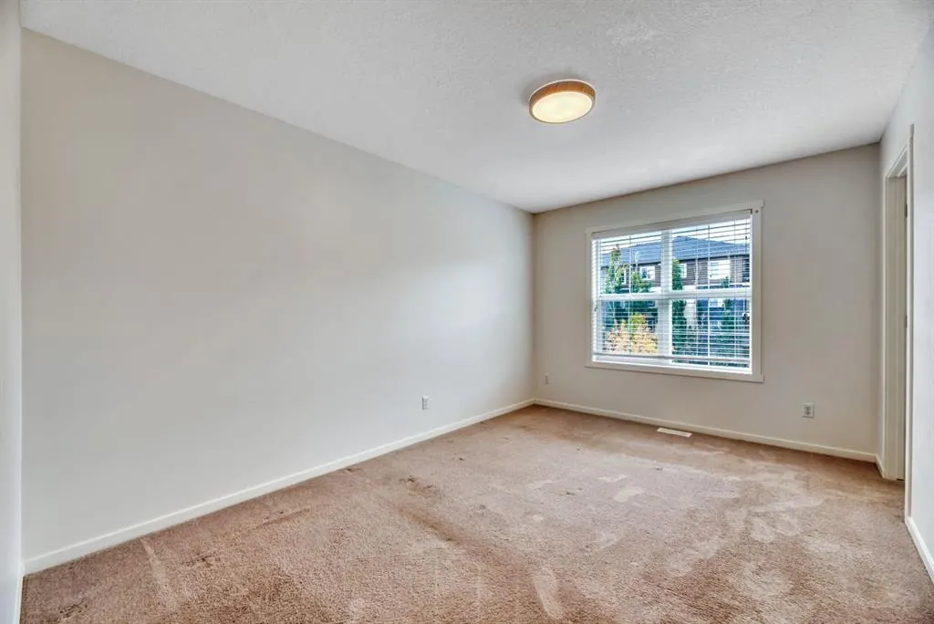 94 Legacy Boulevard SE