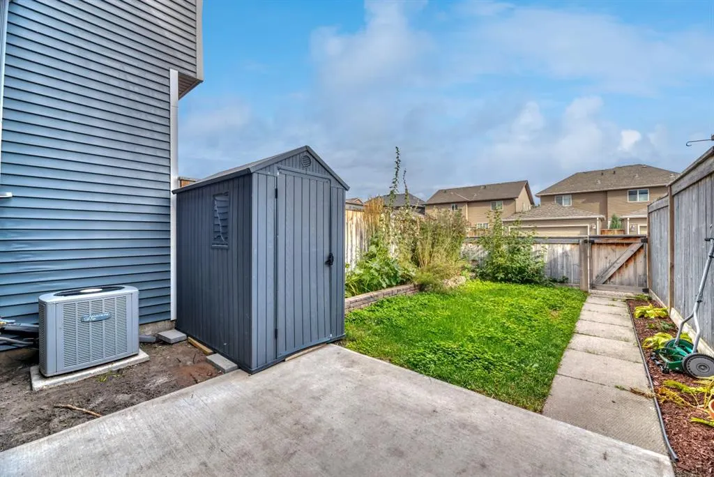 94 Legacy Boulevard SE
