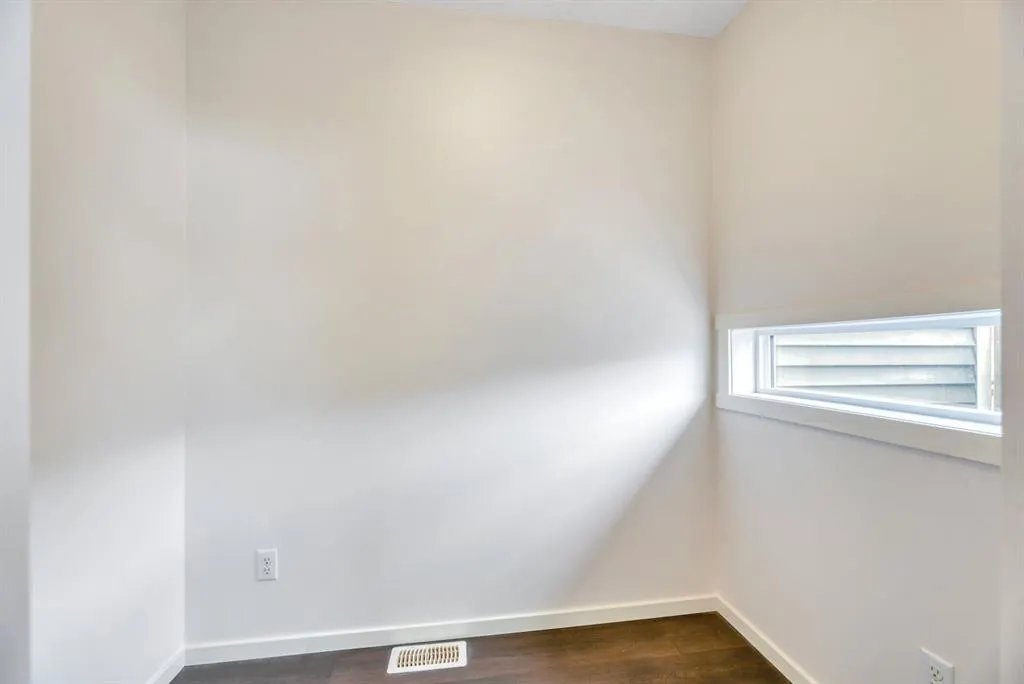 94 Legacy Boulevard SE