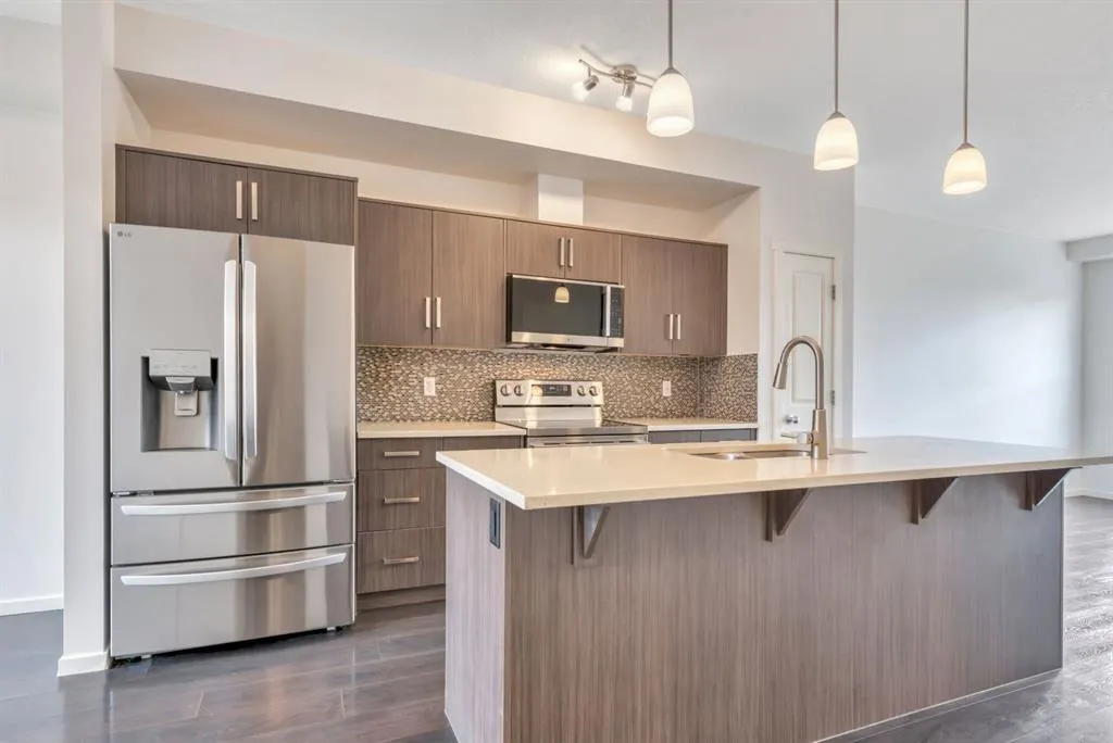 94 Legacy Boulevard SE