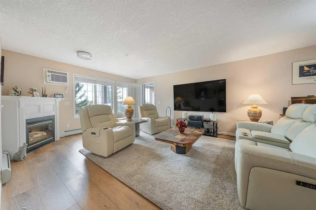 6868 Sierra Morena Boulevard SW #222