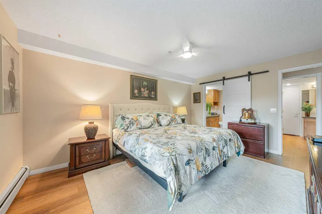 6868 Sierra Morena Boulevard SW #222