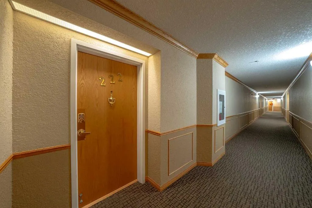 6868 Sierra Morena Boulevard SW #222