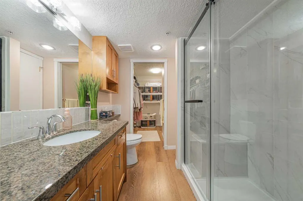 6868 Sierra Morena Boulevard SW #222