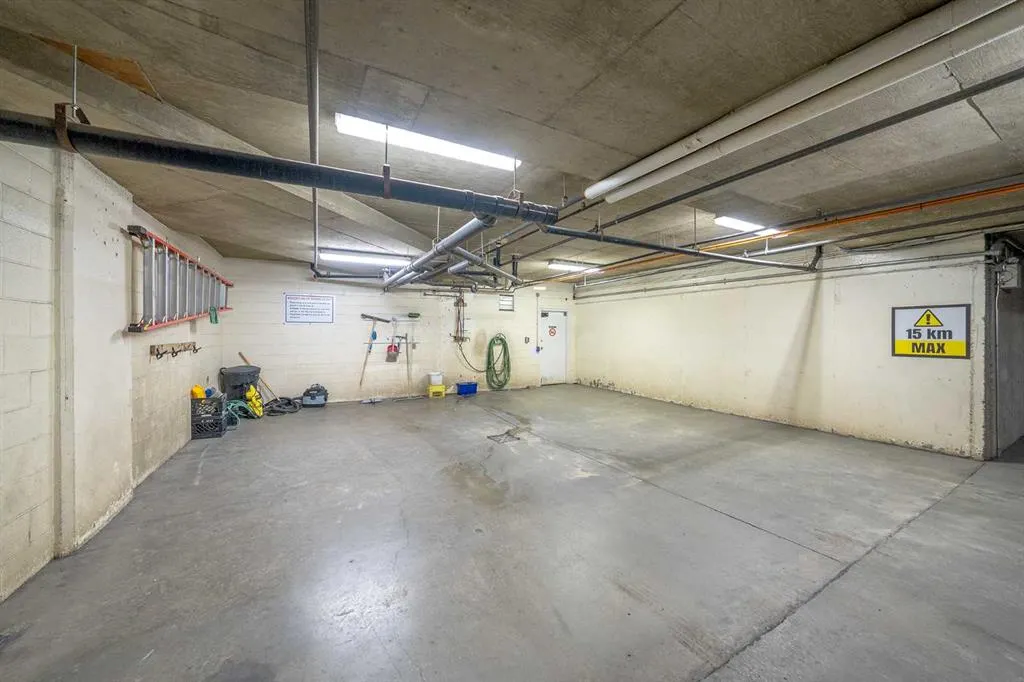 6868 Sierra Morena Boulevard SW #222