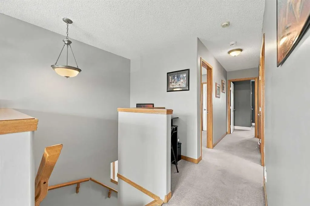 2 Cimarron Grove Bay