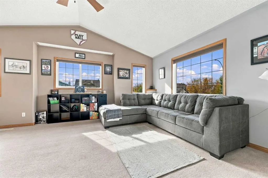 2 Cimarron Grove Bay
