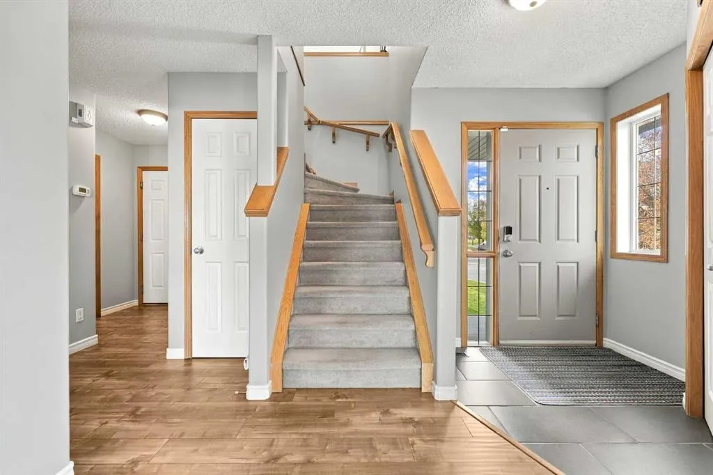 2 Cimarron Grove Bay