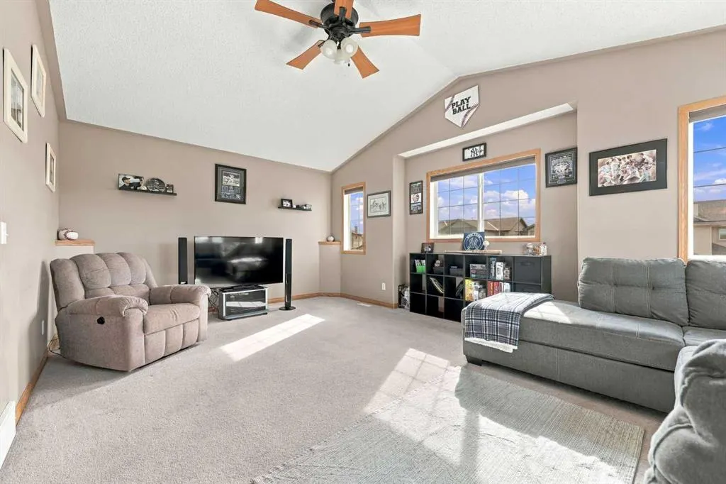 2 Cimarron Grove Bay