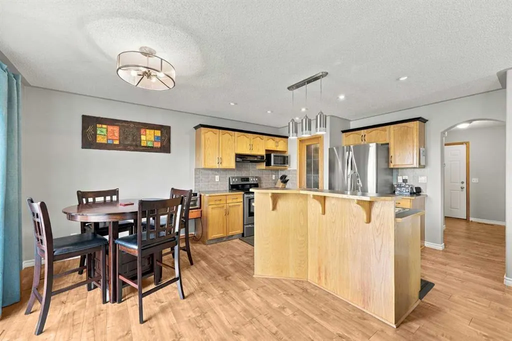2 Cimarron Grove Bay