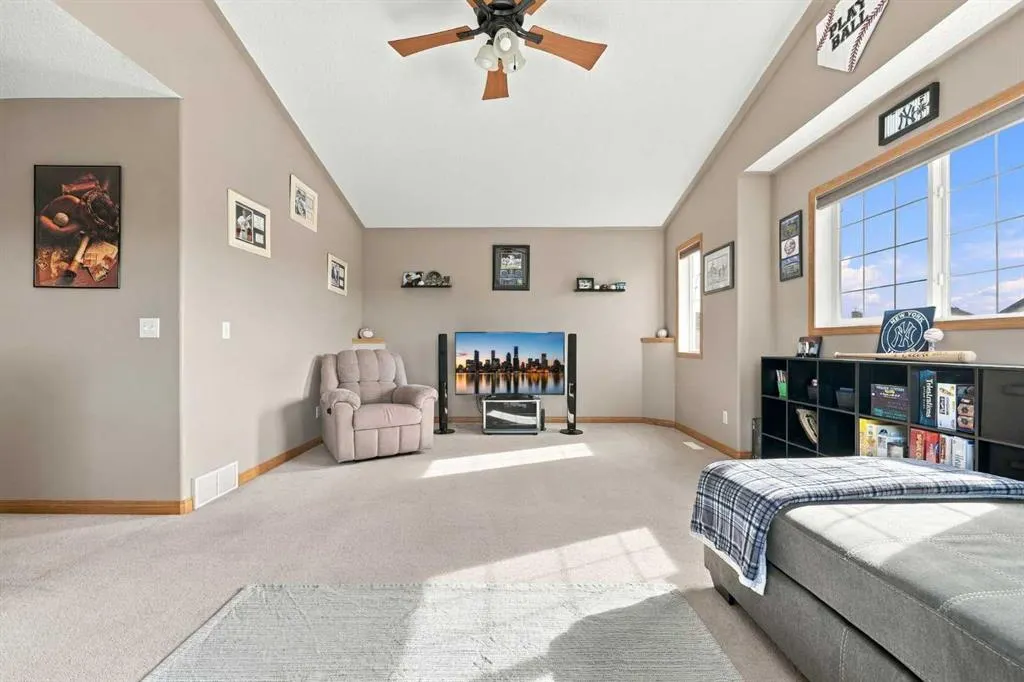 2 Cimarron Grove Bay