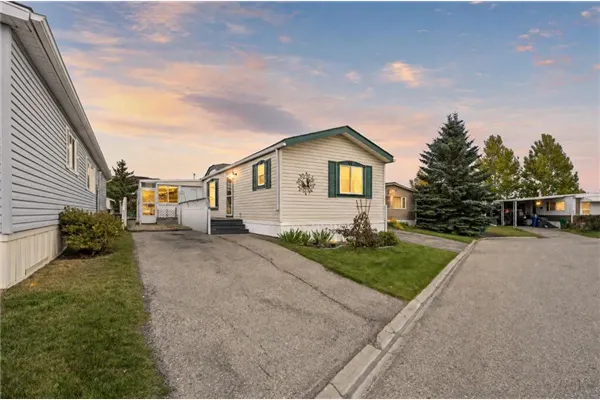 99 Arbour Lake Road