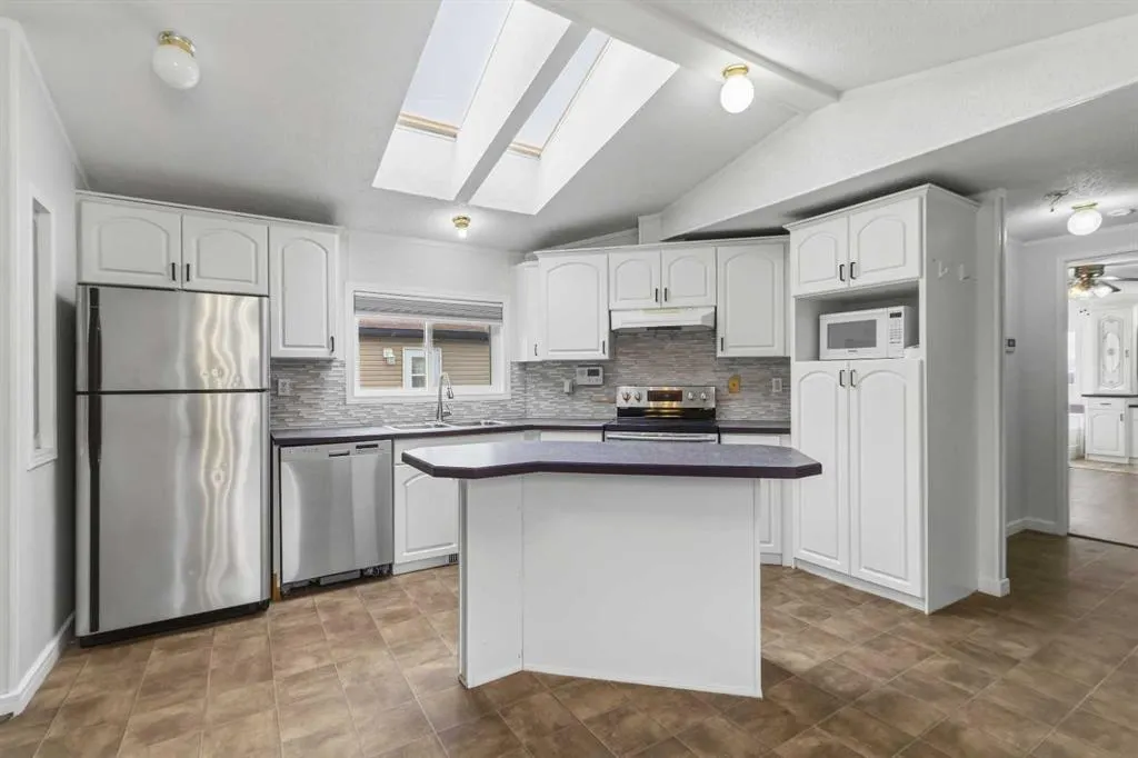 284 Caouette Crescent