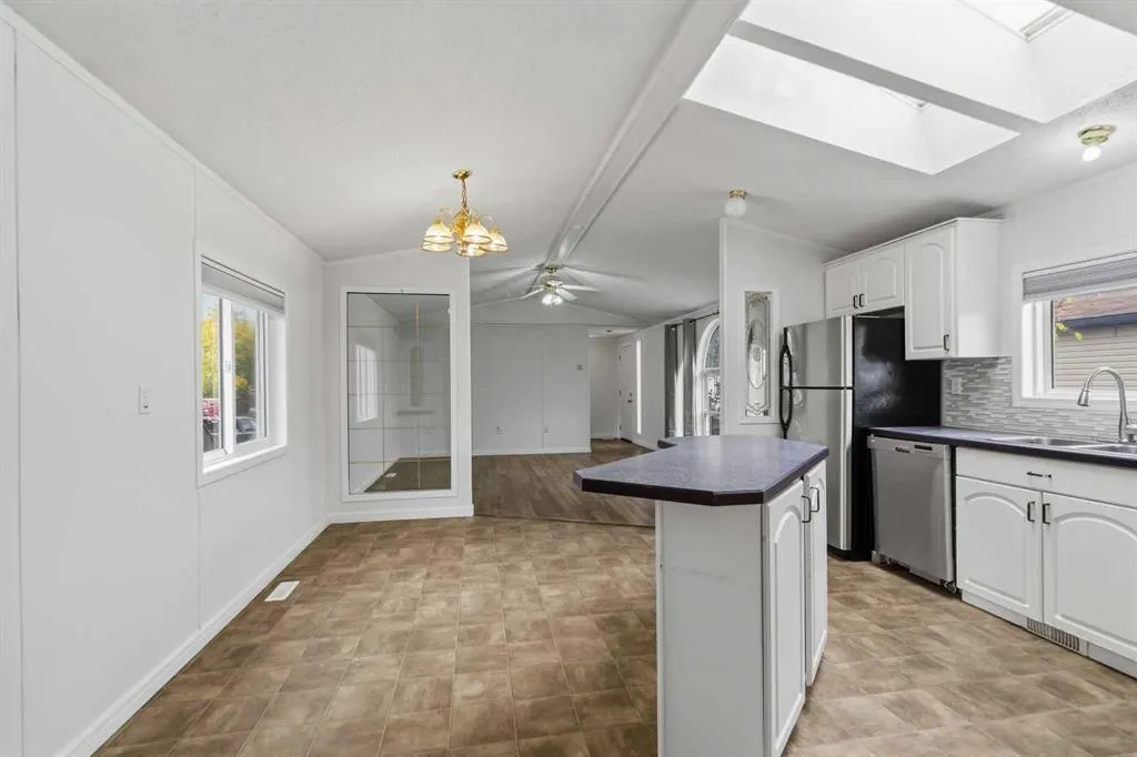 284 Caouette Crescent