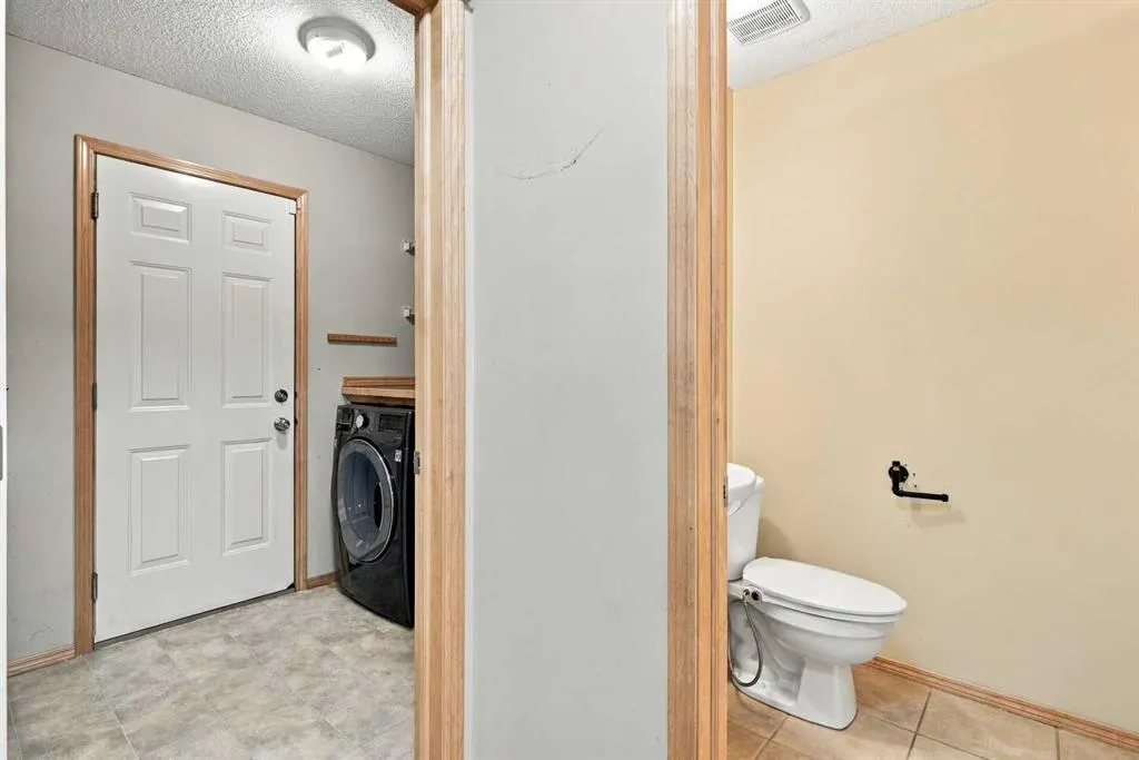 209 Tuscany Ravine Road NW
