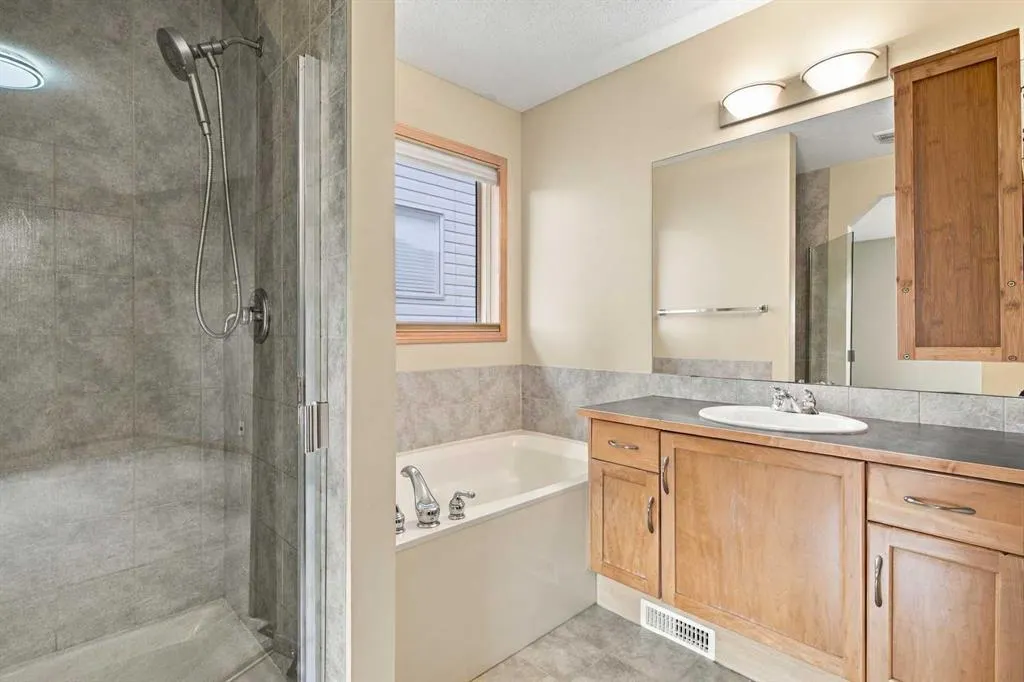 209 Tuscany Ravine Road NW