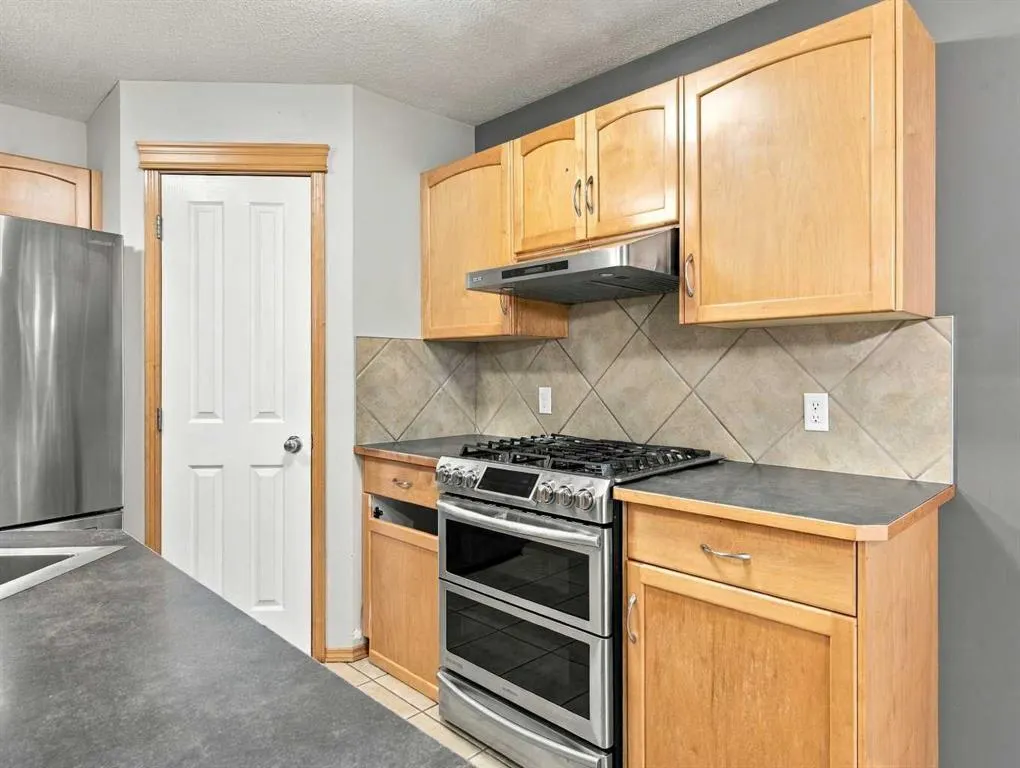 209 Tuscany Ravine Road NW