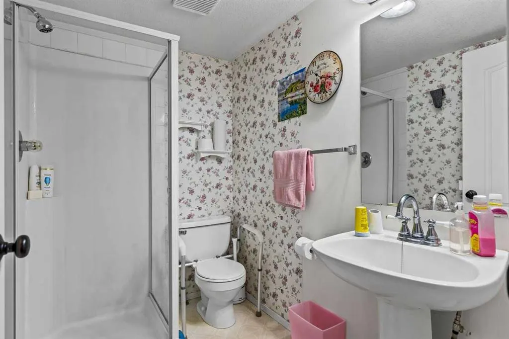 1723 35 Street SE #209