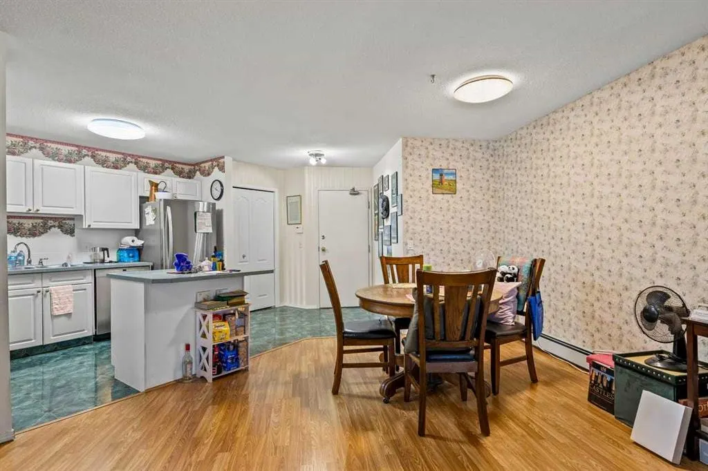 1723 35 Street SE #209