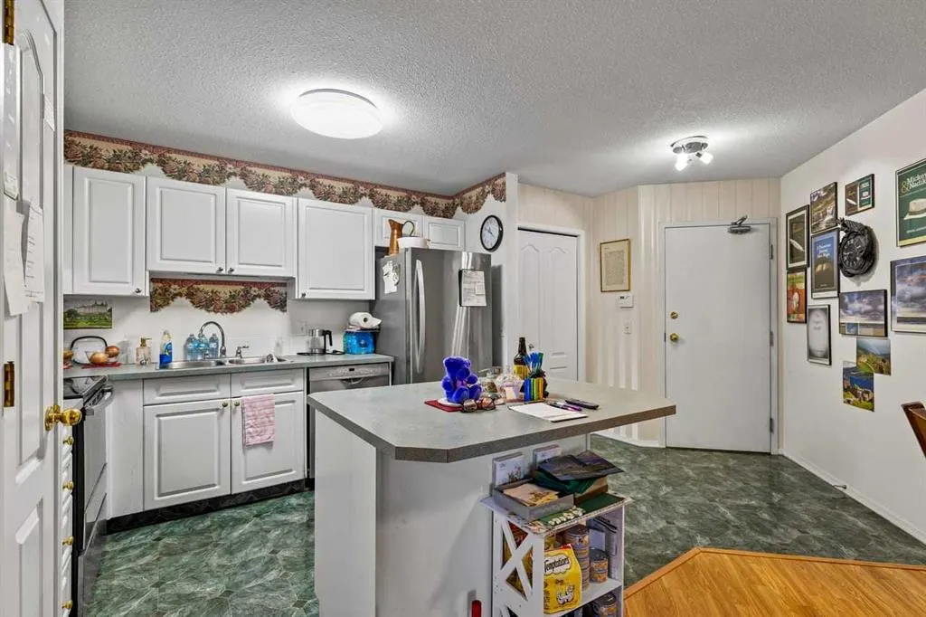 1723 35 Street SE #209