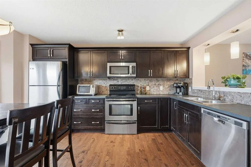 71 Elgin Meadows Garden SE