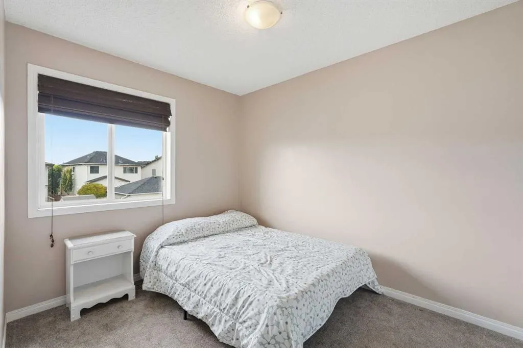 71 Elgin Meadows Garden SE