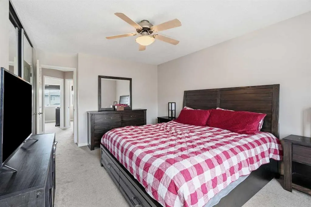71 Elgin Meadows Garden SE