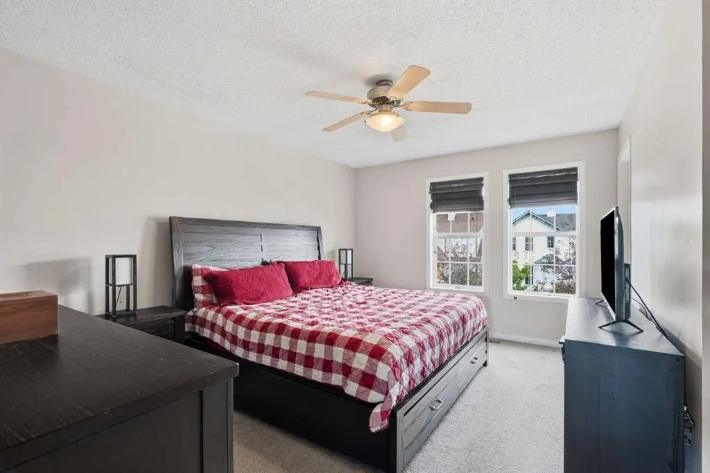 71 Elgin Meadows Garden SE