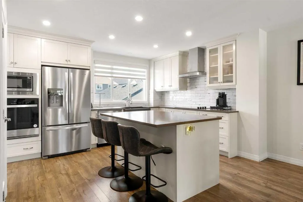 31 Magnolia Grove SE