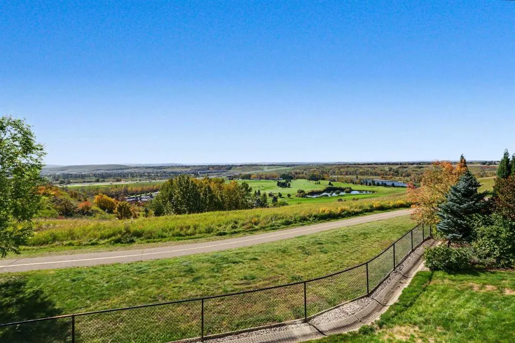 32 Mt Kidd Point SE