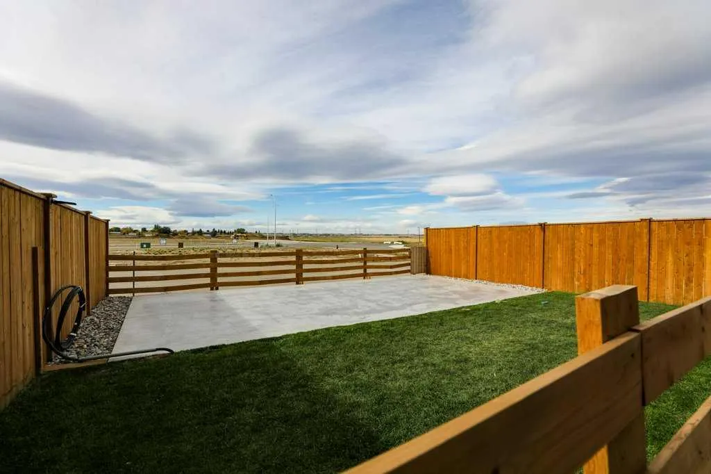 182 Caribou Bend N