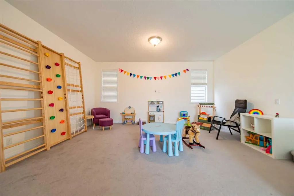 83 Auburn Glen Lane SE
