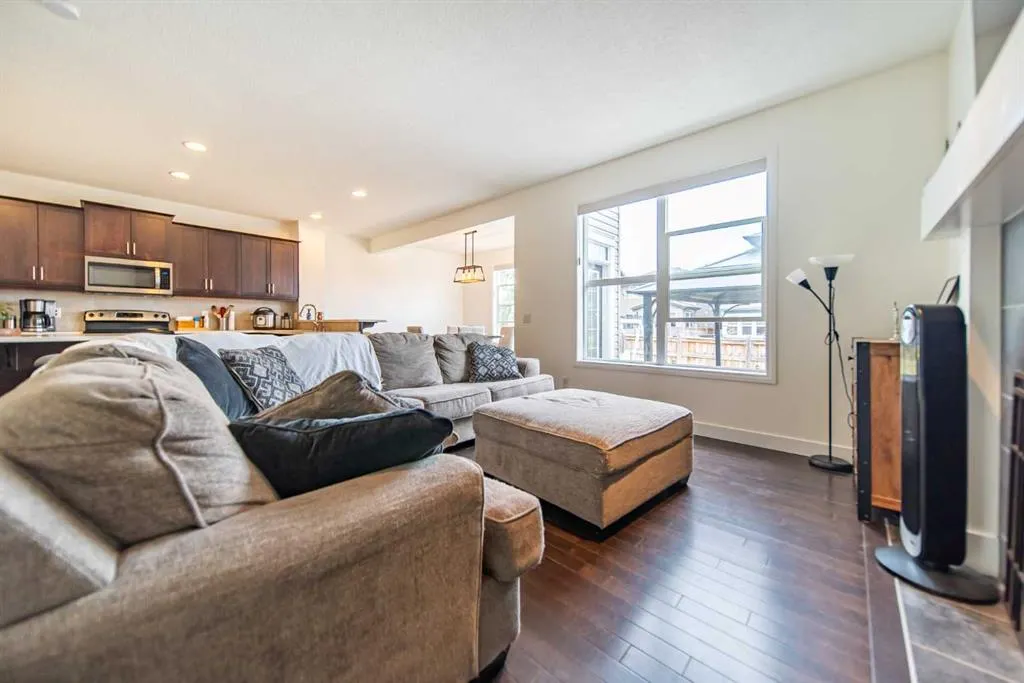 83 Auburn Glen Lane SE
