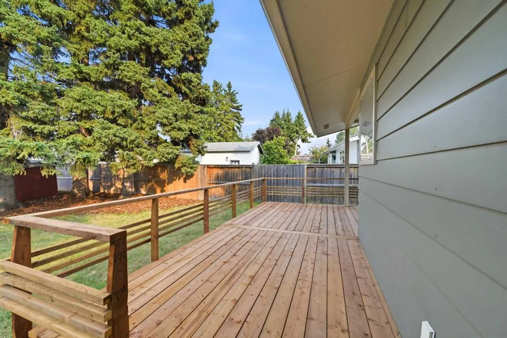 77 Selkirk Boulevard