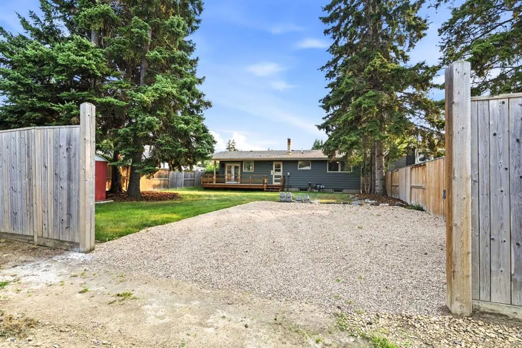 77 Selkirk Boulevard