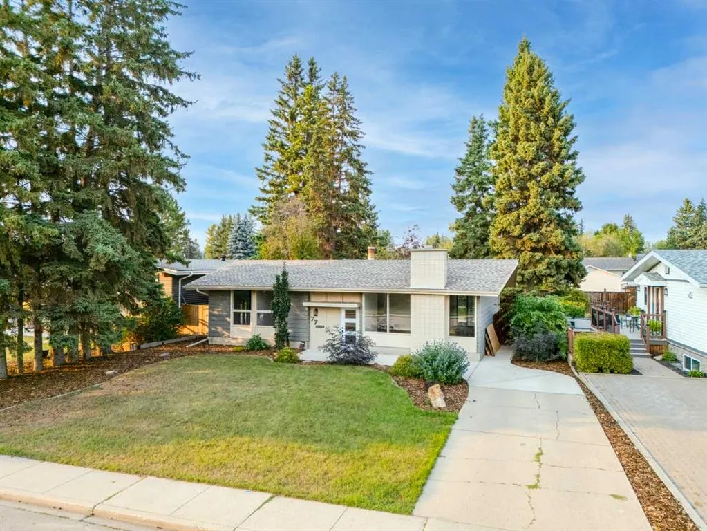 77 Selkirk Boulevard
