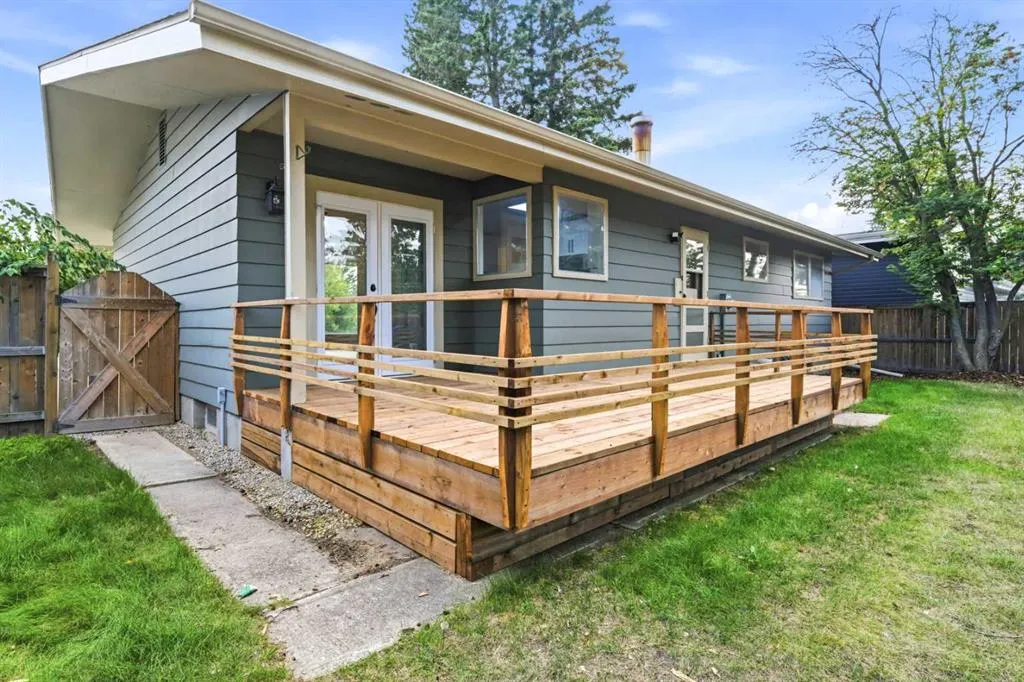 77 Selkirk Boulevard