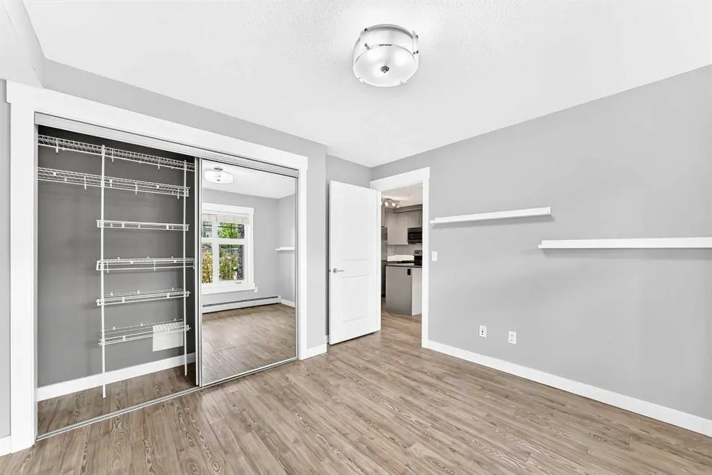 11 Mahogany Row SE #1115