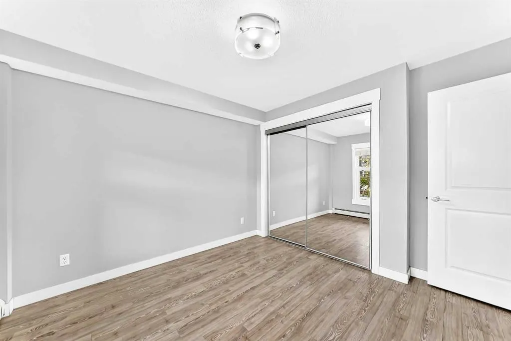 11 Mahogany Row SE #1115