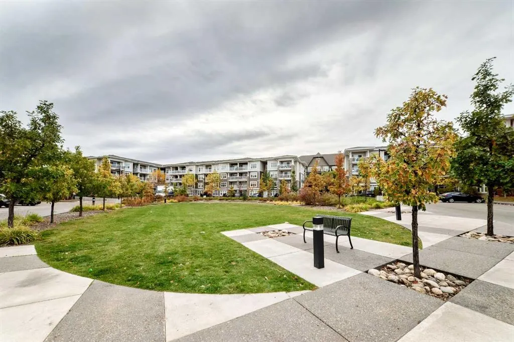 11 Mahogany Row SE #1115