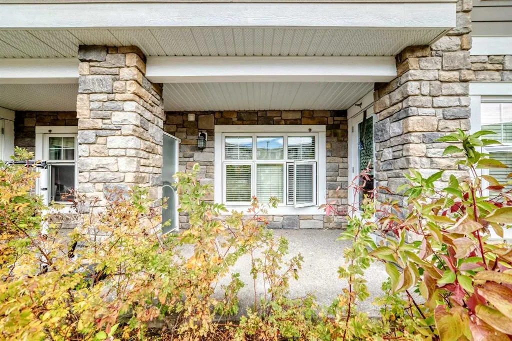 11 Mahogany Row SE #1115