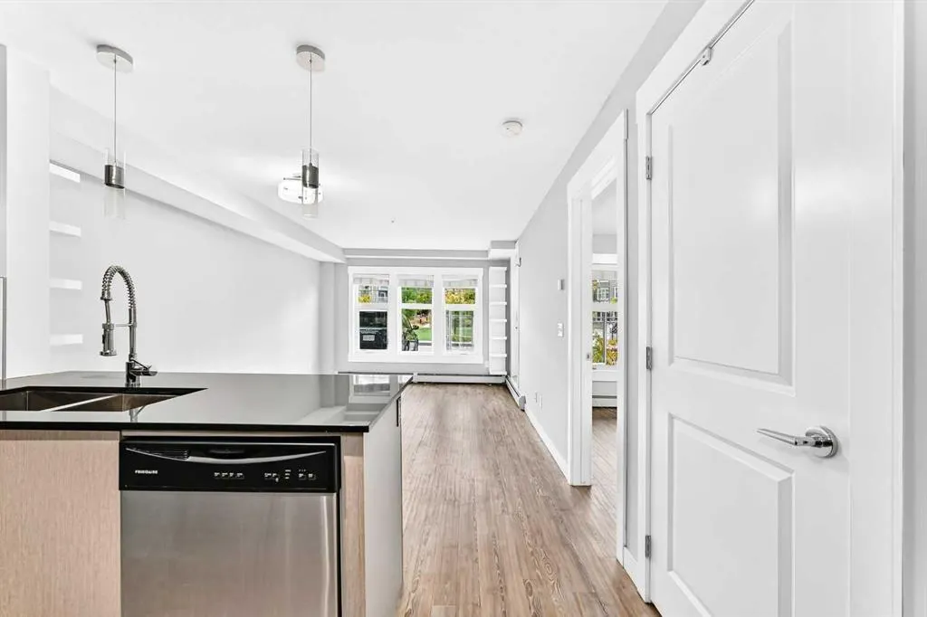 11 Mahogany Row SE #1115