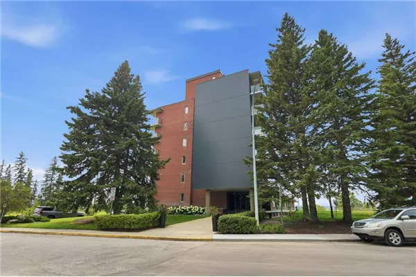 3339 Rideau Place SW