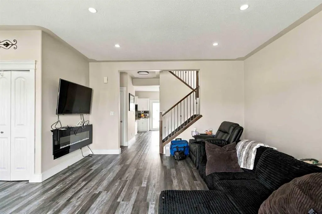 152 Chestnut Way